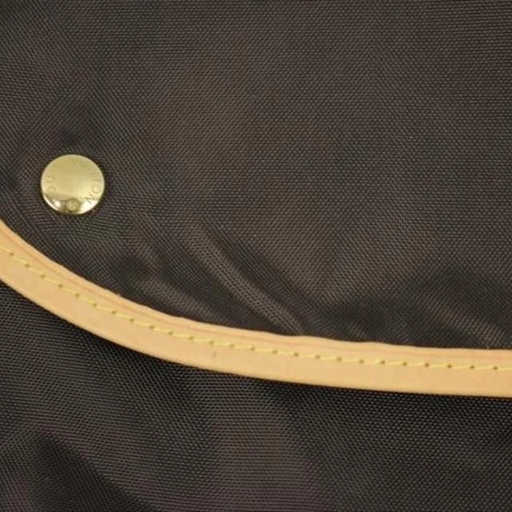 Louis Vuitton Garment Bag Accessory LVTY195